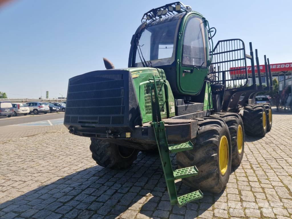 John Deere 1010 E Forwarder