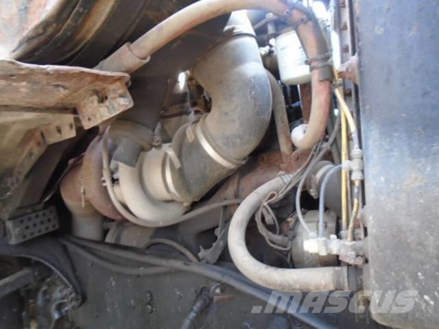 Ford LTL 9000 Lame spazzaneve e aratri