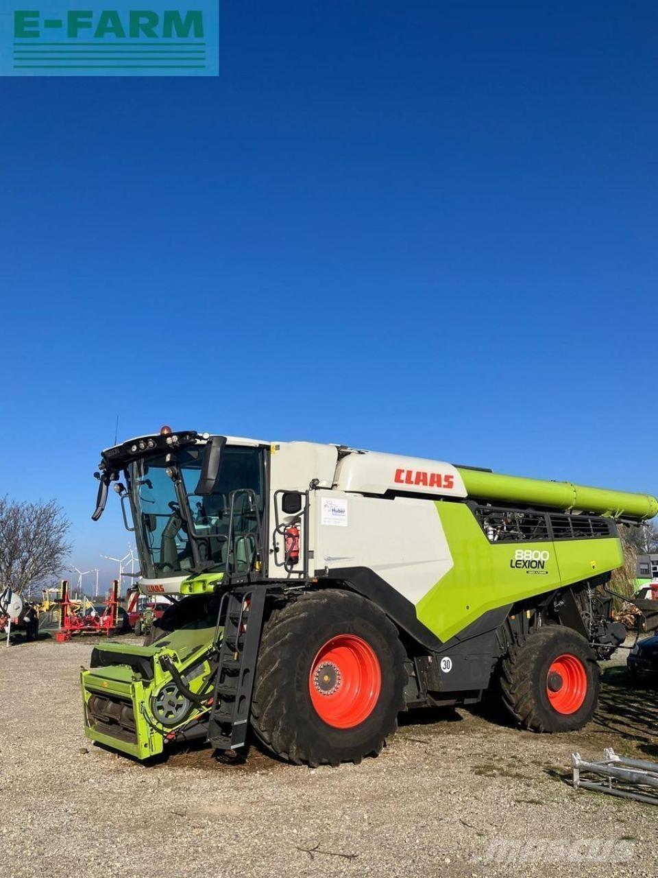 CLAAS lexion 8800 Mietitrebbiatrici