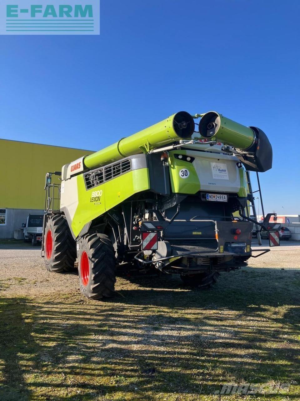 CLAAS lexion 8800 Mietitrebbiatrici