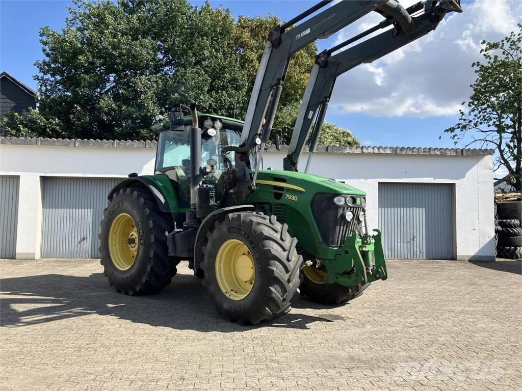 John Deere 7930 Trattori