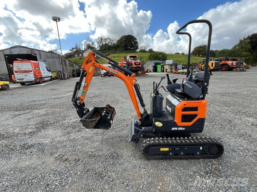 Develon DX 10 Z-7 Miniescavatori
