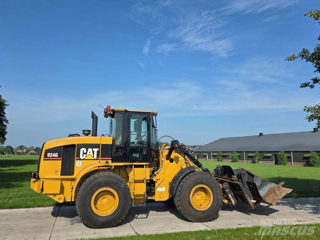 CAT 924G Pale gommate