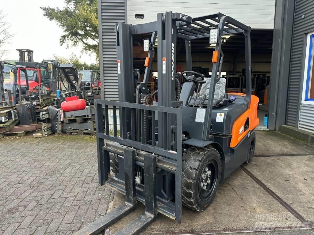 Doosan D30NX Carrelli elevatori diesel