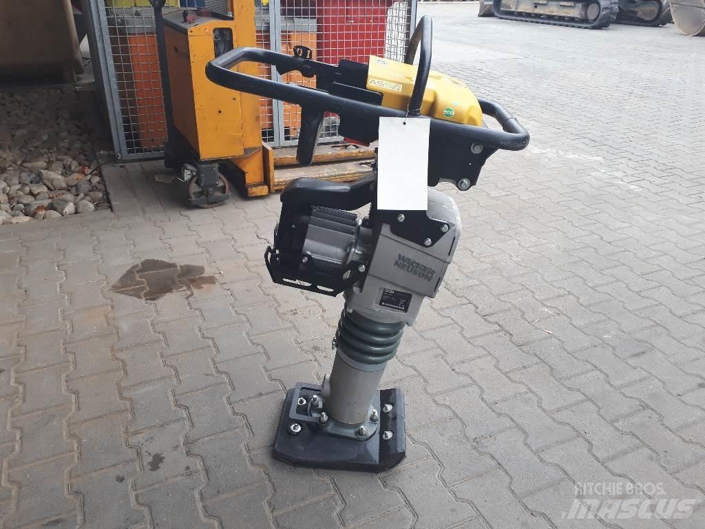 Wacker Neuson AS50 Vibrocostipatore verticale