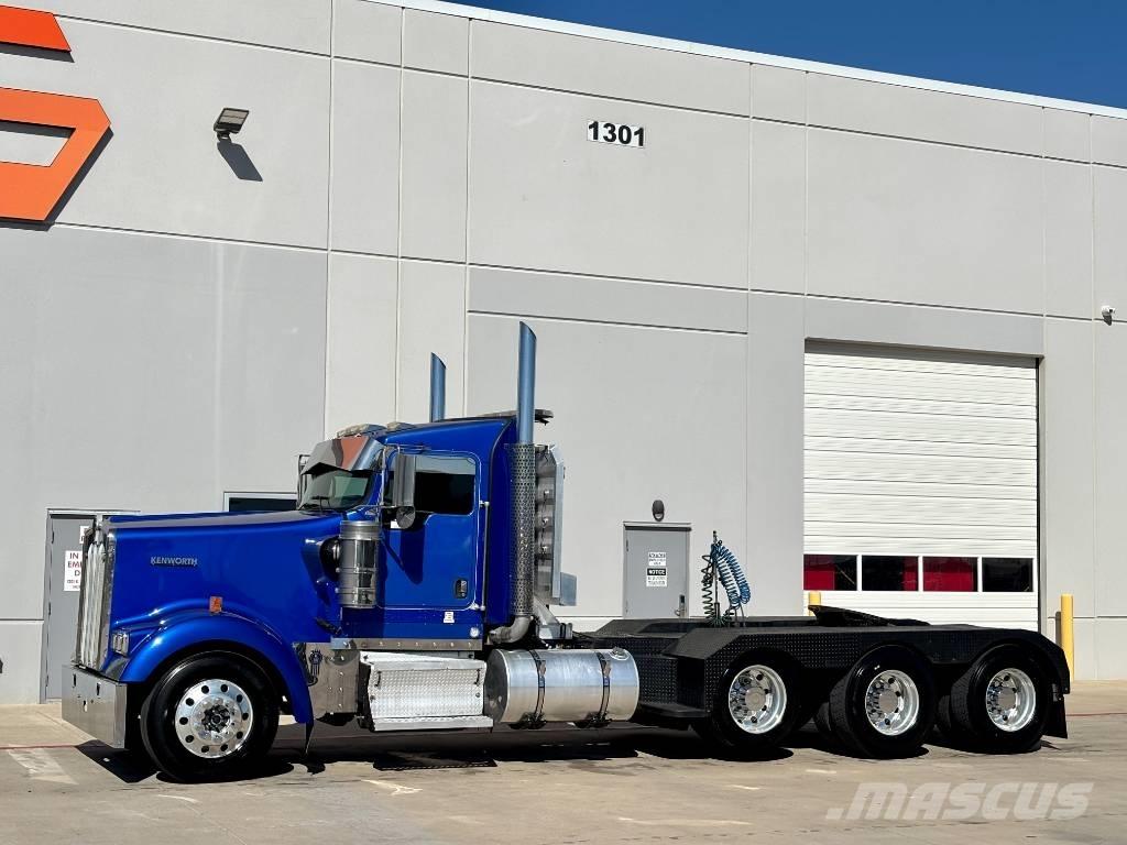 Kenworth W900 Motrici e Trattori Stradali