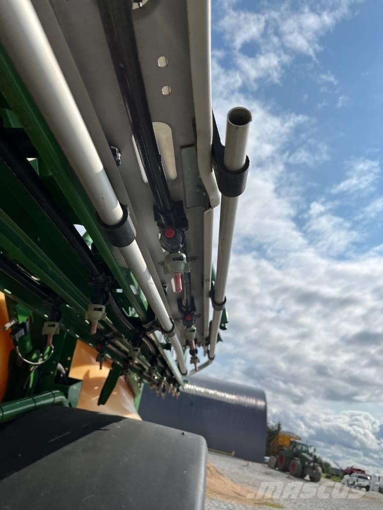 Amazone UX 4200 Irroratrici trainate