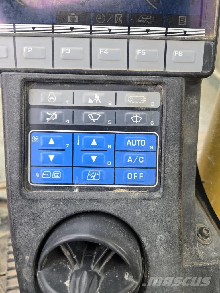 Komatsu PC 160 LC-8 Escavatori cingolati
