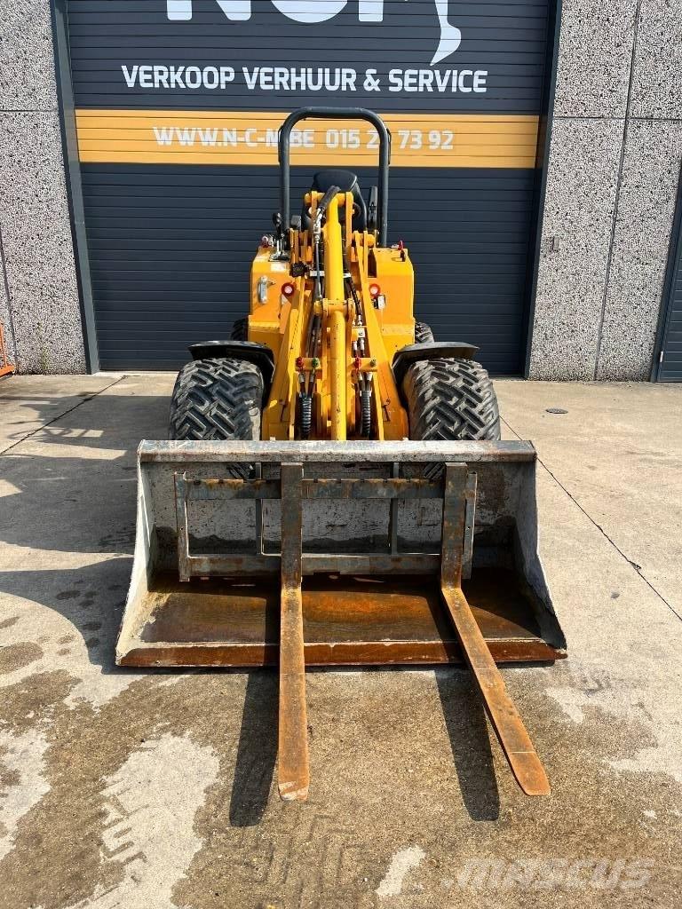 Knikmops KM 250 Pale gommate