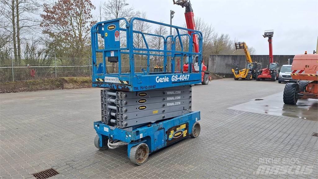 Genie GS4047 Piattaforme a pantografo