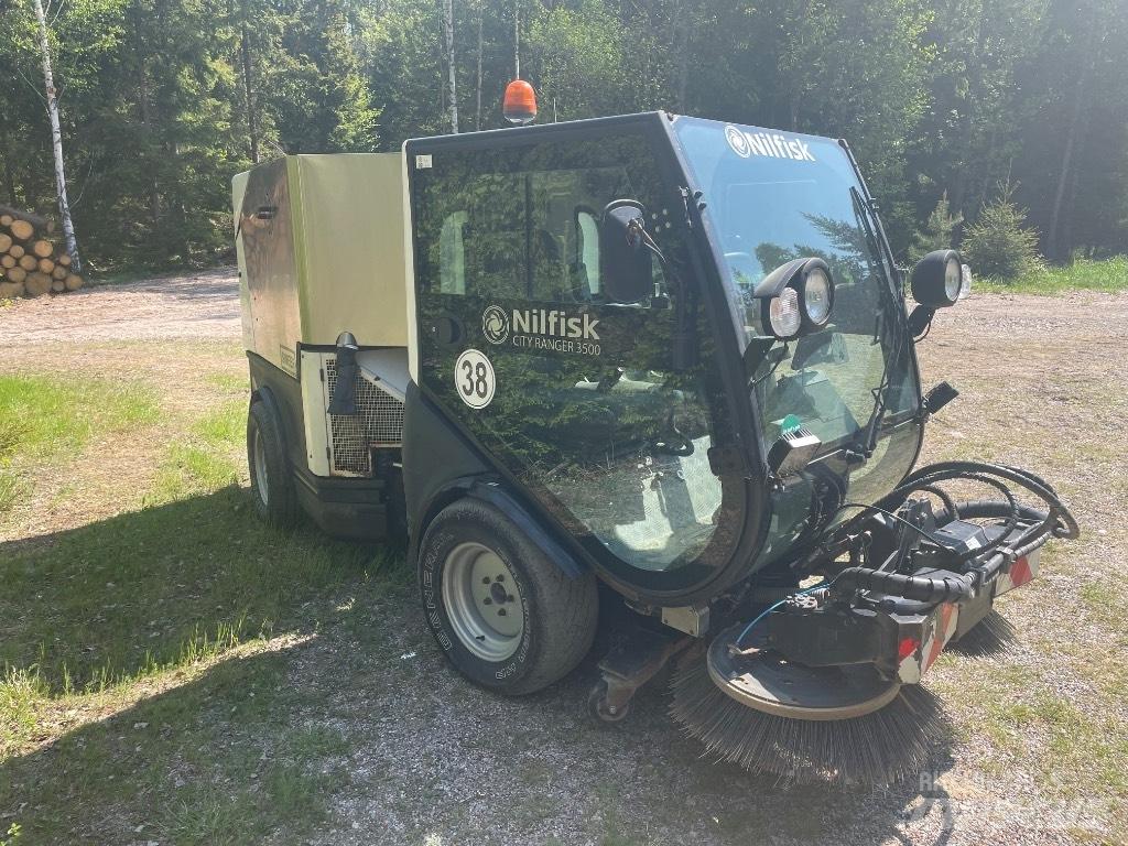Nilfisk CR3500 Spazzatrici