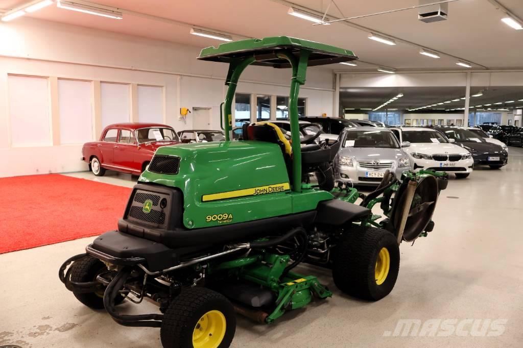 John Deere 9009 A Tosaerba professionali rough, trim e surrounds