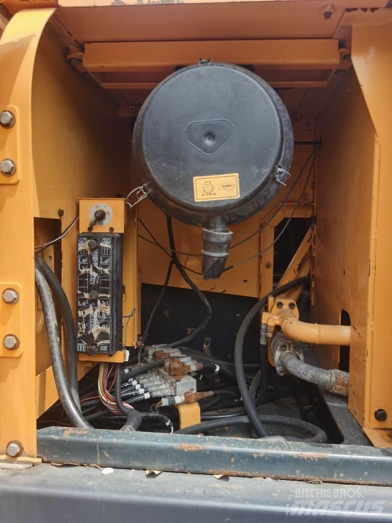 Hyundai R305LC-9T Escavatori cingolati