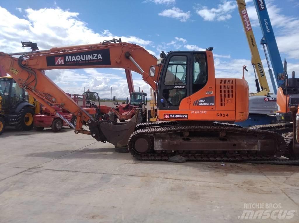 Doosan DX 235 LCR Escavatori cingolati