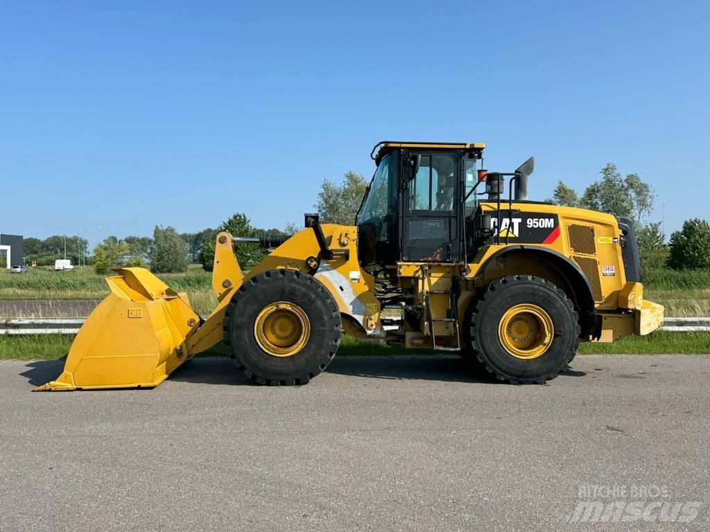 CAT 950M Pale gommate