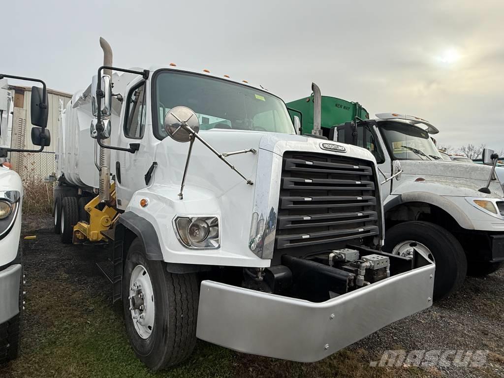 Freightliner 108SD Camion dei rifiuti