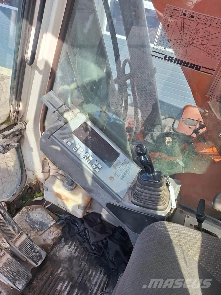 Liebherr R932 Escavatori cingolati