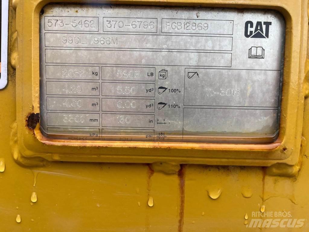 CAT 966 XE Pale gommate