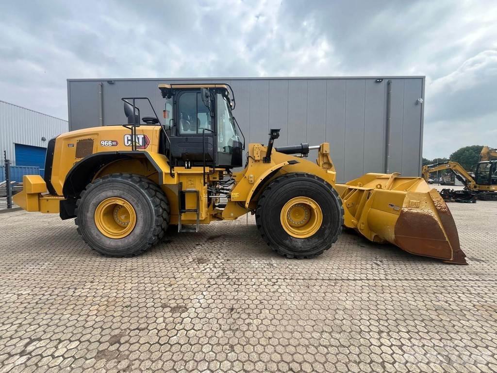 CAT 966 XE Pale gommate