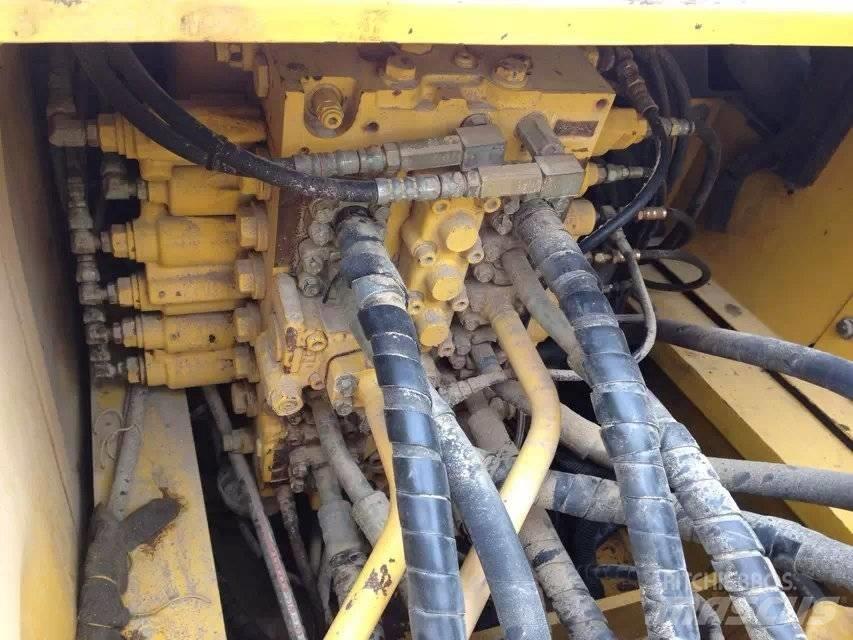 Komatsu pc220-7 Escavatori cingolati