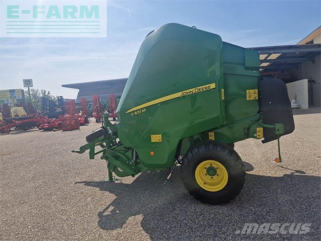 John Deere V451M Presse quadre