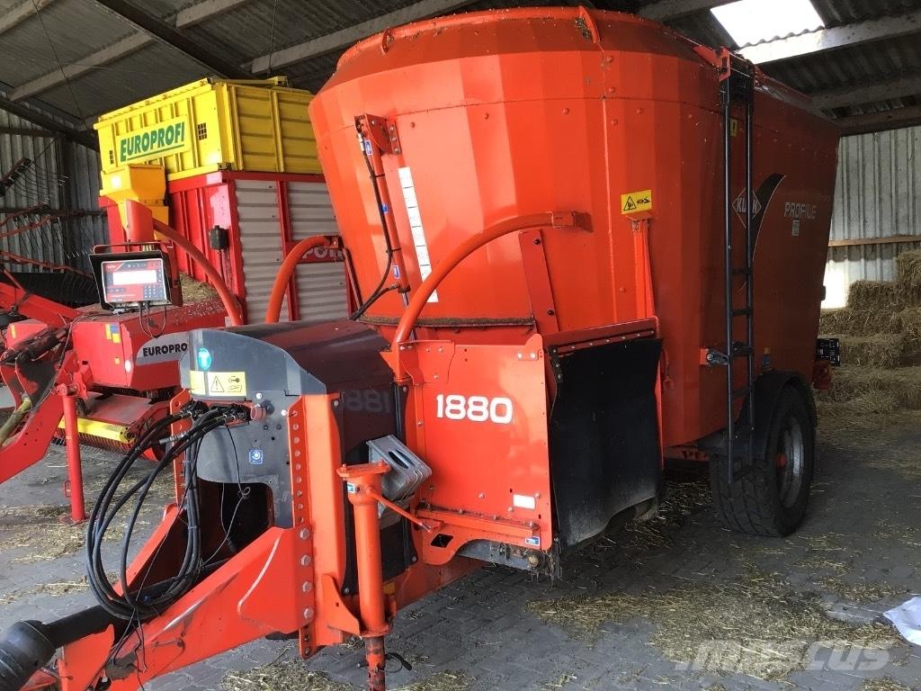 Kuhn Profile 1880 Miscelatori