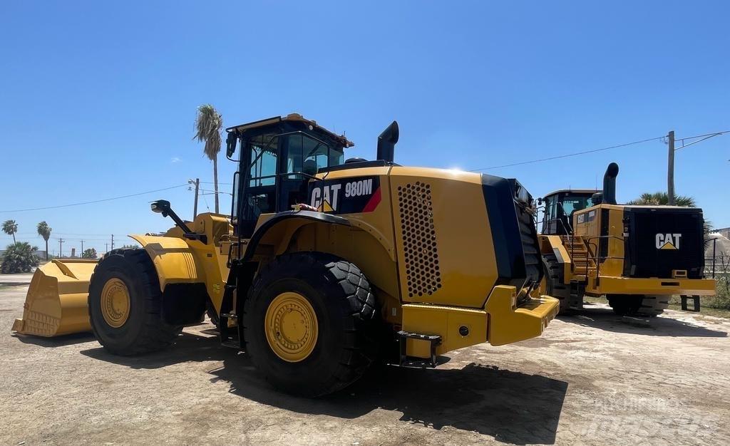 CAT 980M Pale gommate
