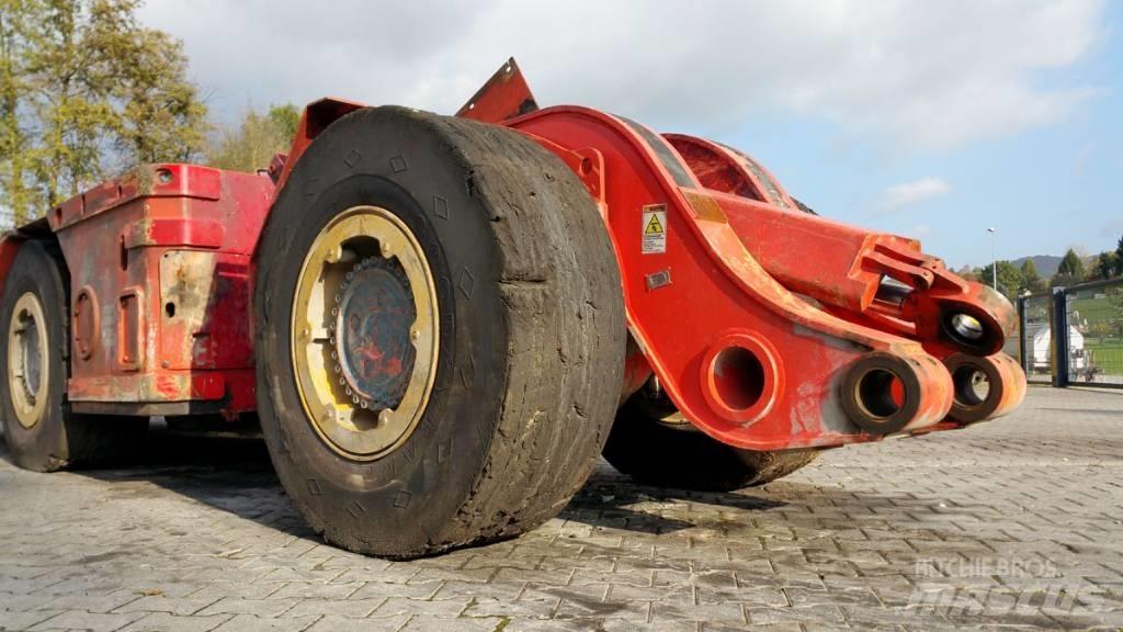 Sandvik LH208 Caricatrici per miniera sotterranea