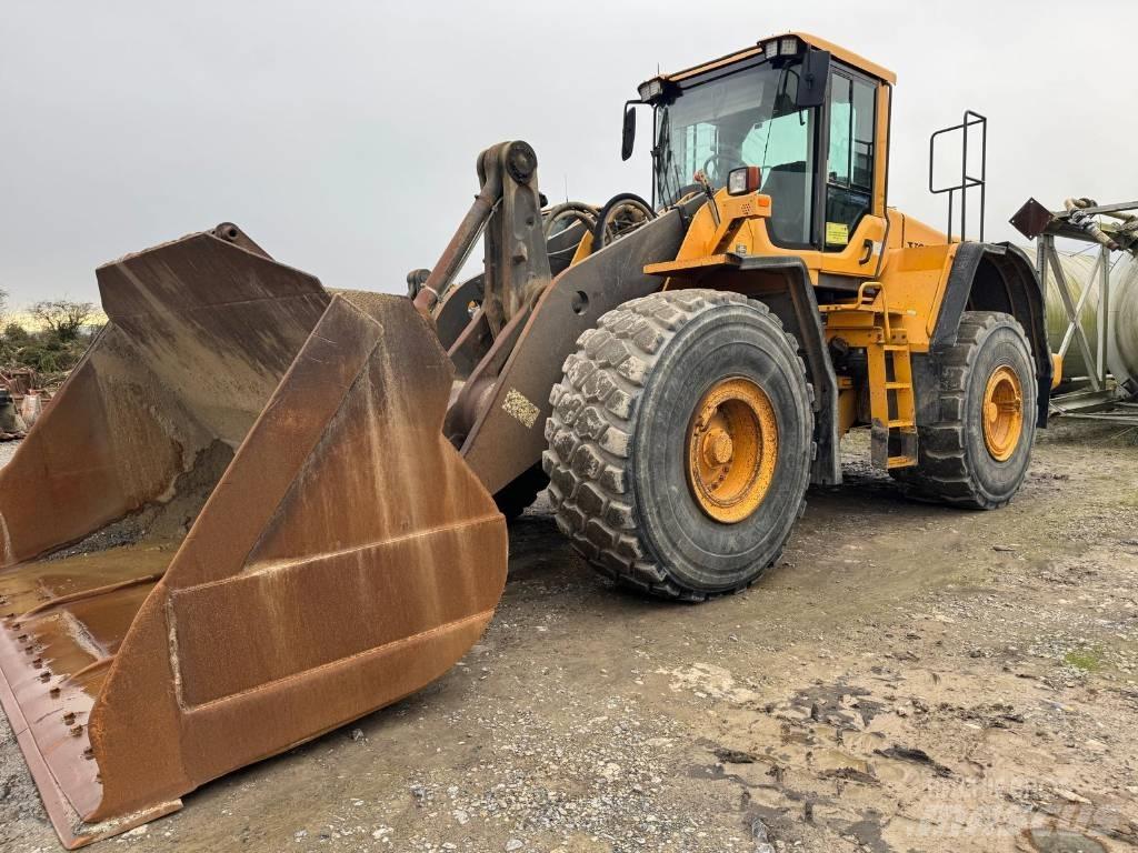 Volvo L 180 F Pale gommate