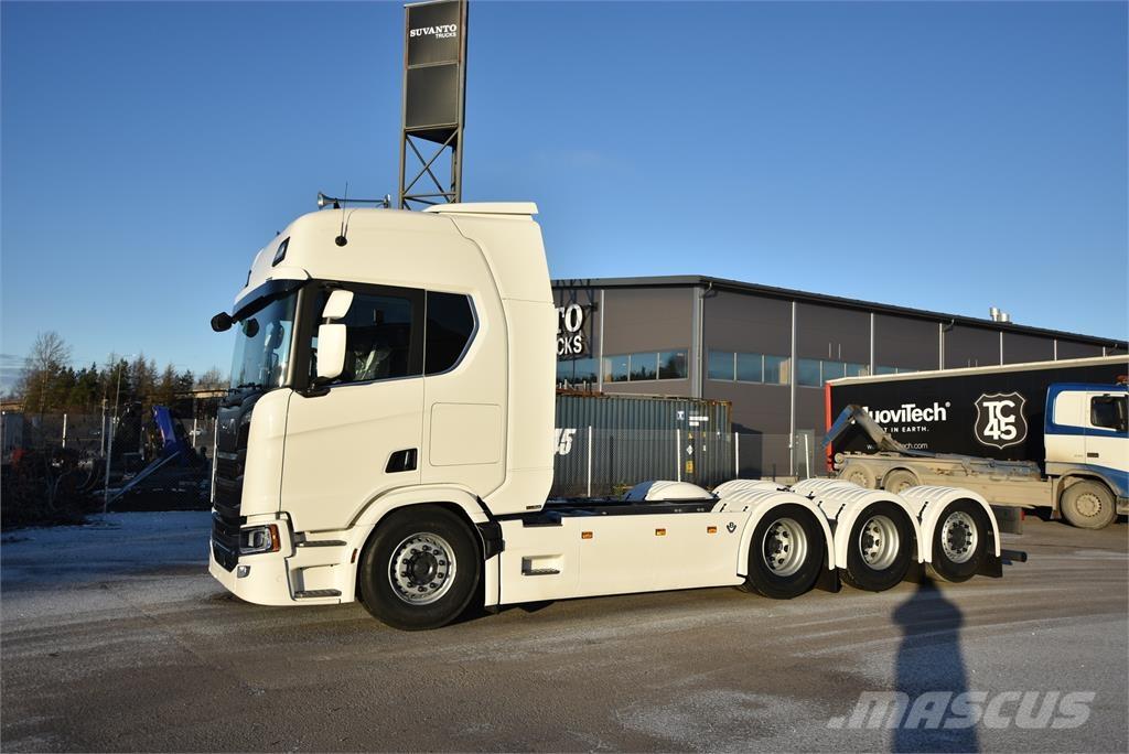 Scania R590 8X4 Autocabinati