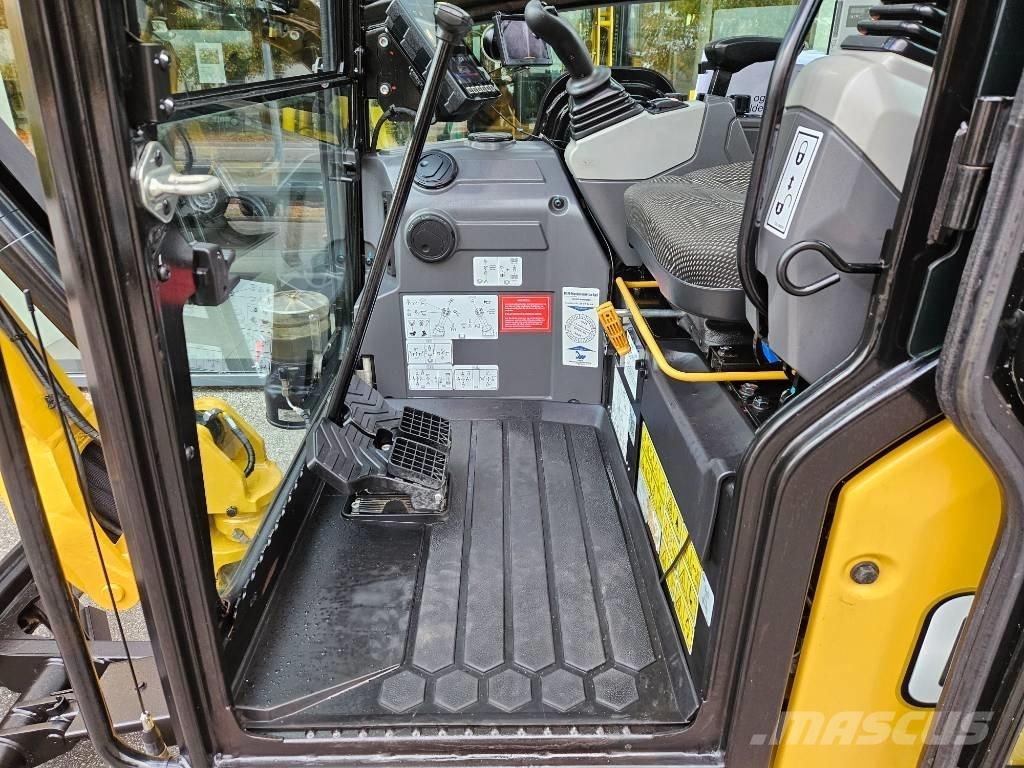 CAT 301.8 Miniescavatori