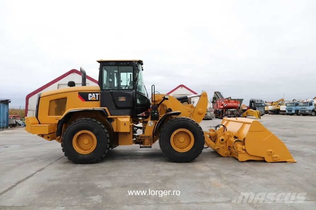 CAT 938 M Pale gommate