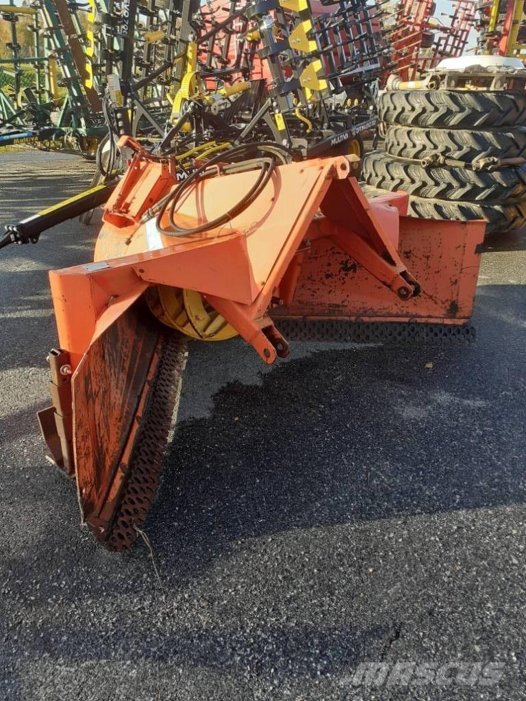 Esko 240 lumilinko Spazzaneve