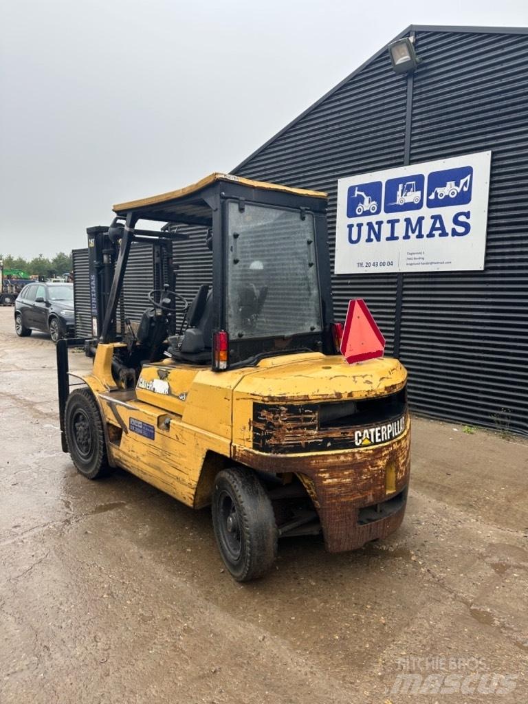 CAT DP 40 Carrelli elevatori diesel