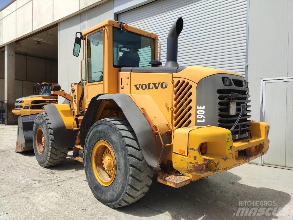 Volvo L 90 E Pale gommate