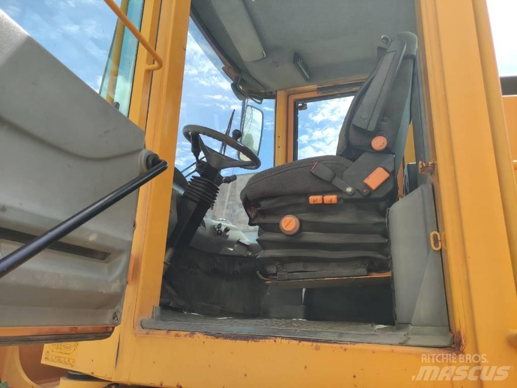 Volvo L 90 E Pale gommate