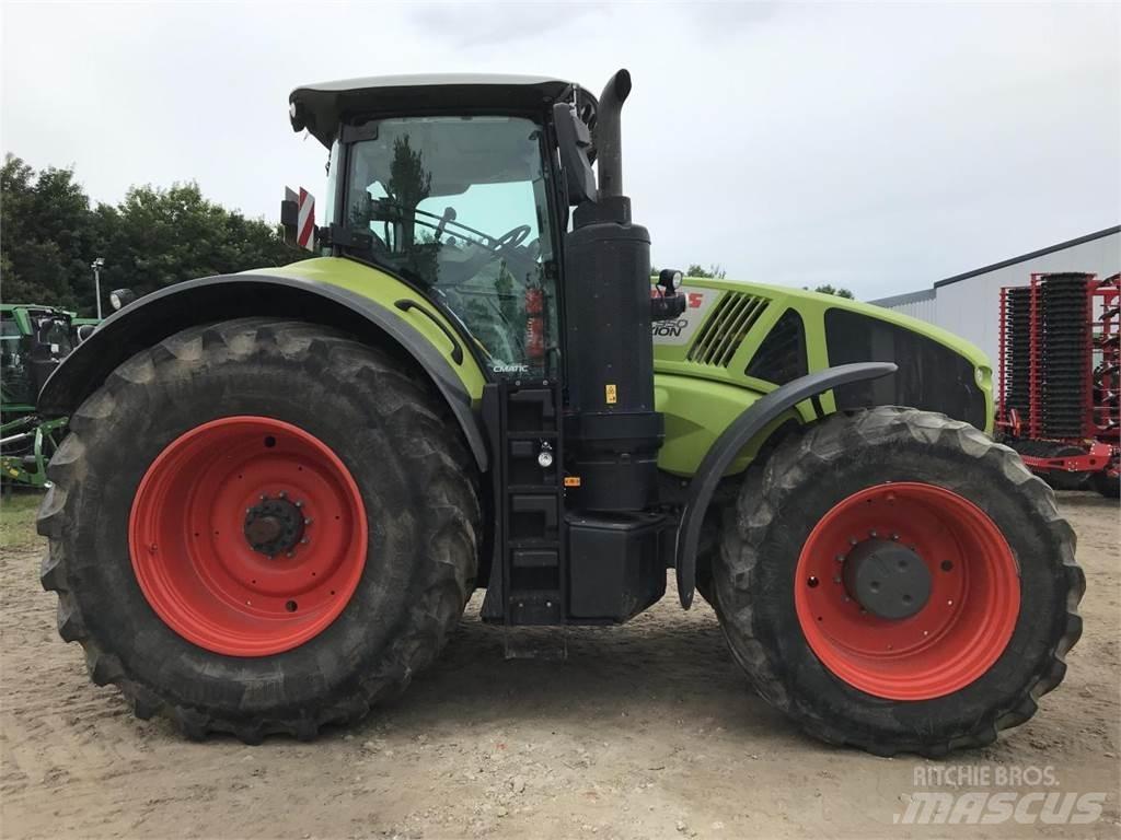 CLAAS Axion 950 Trattori