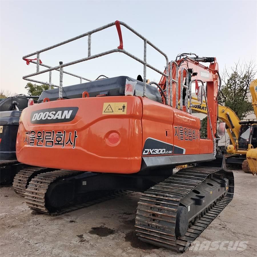 Doosan DX 300LC Escavatori cingolati