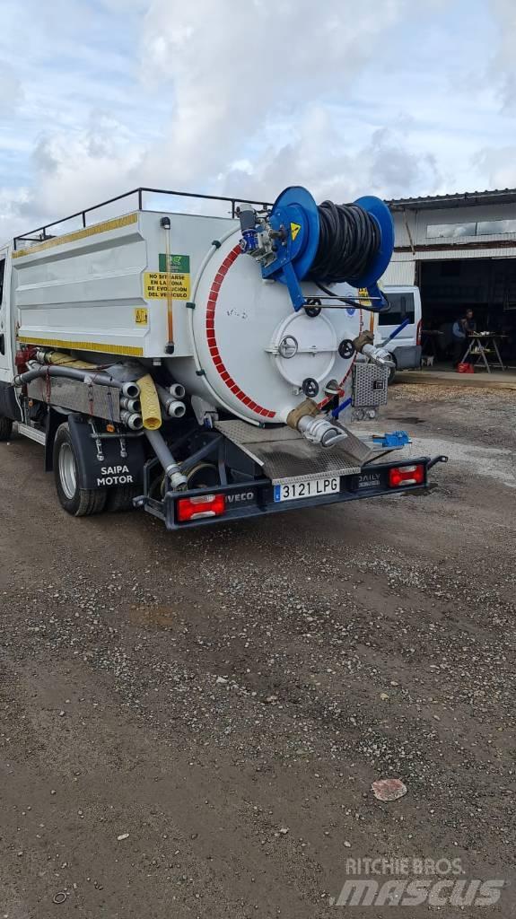Iveco Daily 70C14GNC Macchinari per rimozione detriti