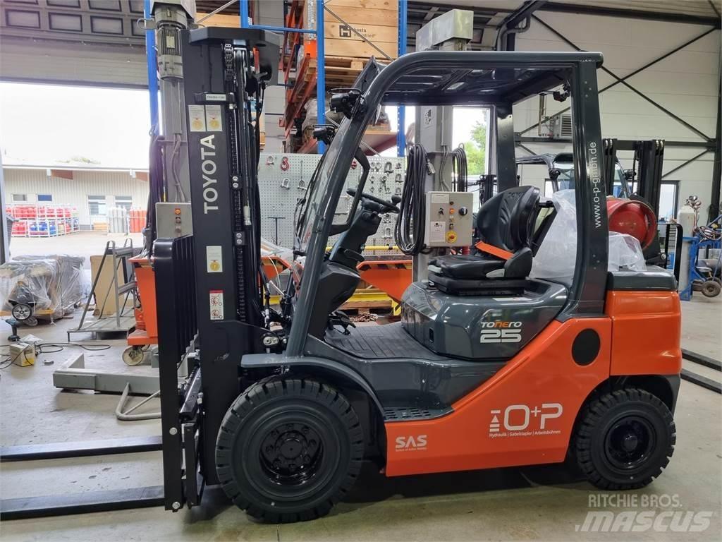 Toyota 02-8FGF25 Carrelli elevatori GPL