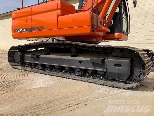 Doosan DX 225 Escavatori cingolati