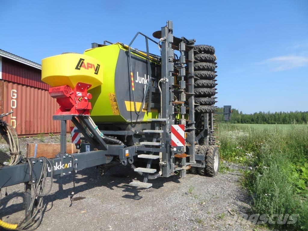 Junkkari W700 Seminatrici combinate