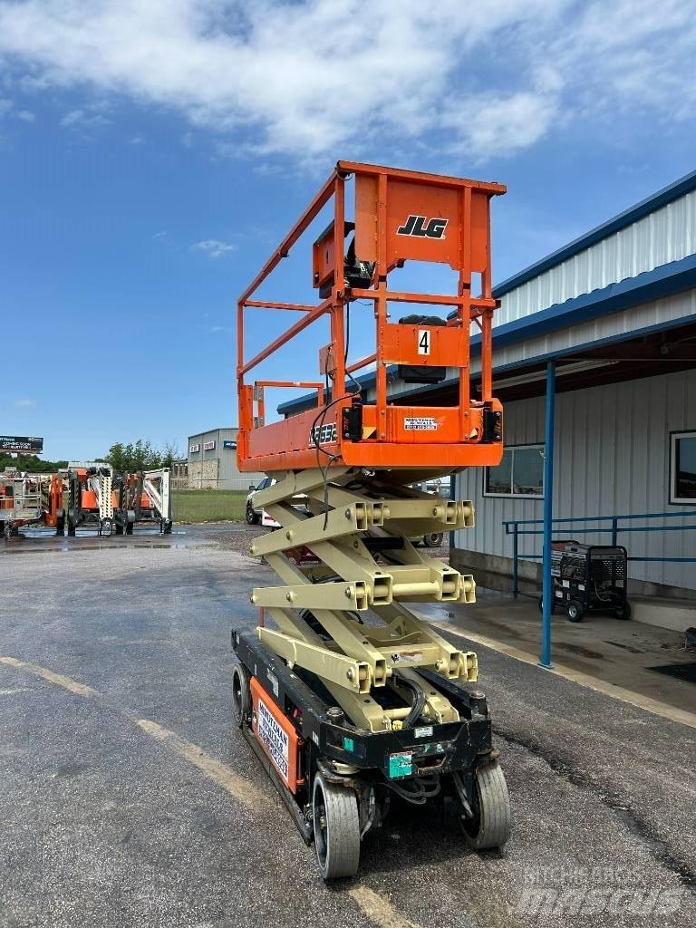 JLG R2632 Piattaforme a pantografo