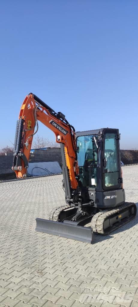 Develon DX 27 Z-7 Miniescavatori