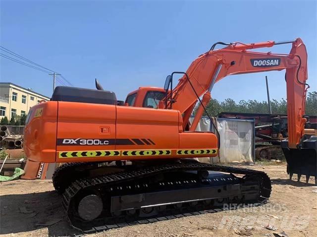Doosan DX 300 LC Escavatori cingolati