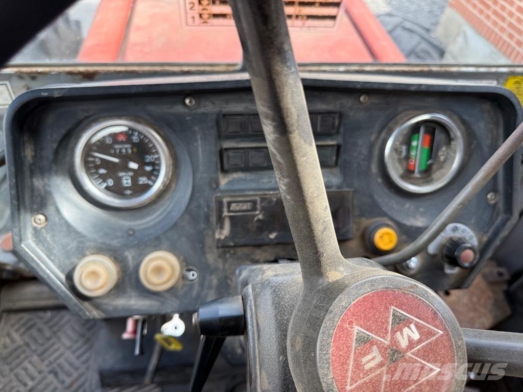 Massey Ferguson 699 Trattori