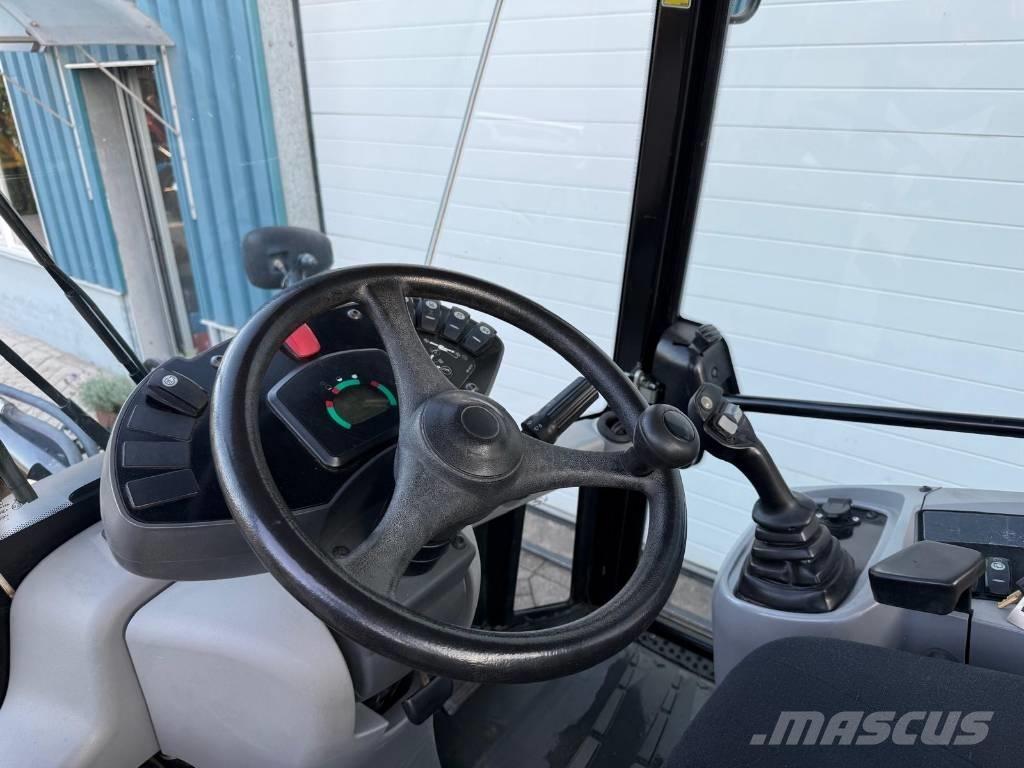 CAT 907 H Pale gommate