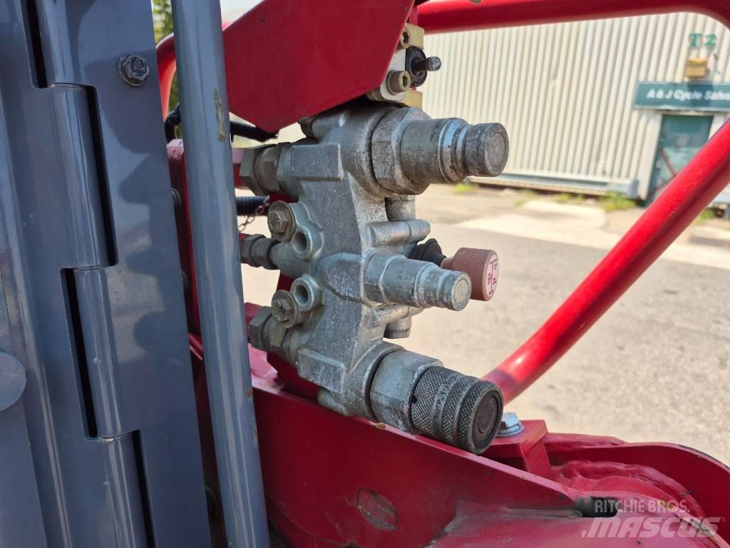 Takeuchi TL 6 R Mini Pale Gommate