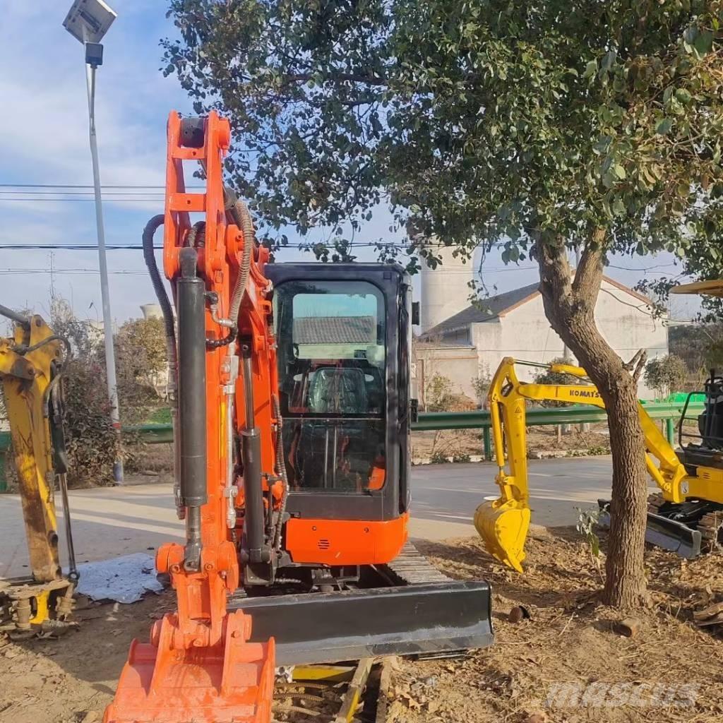 Kubota U 30 Miniescavatori