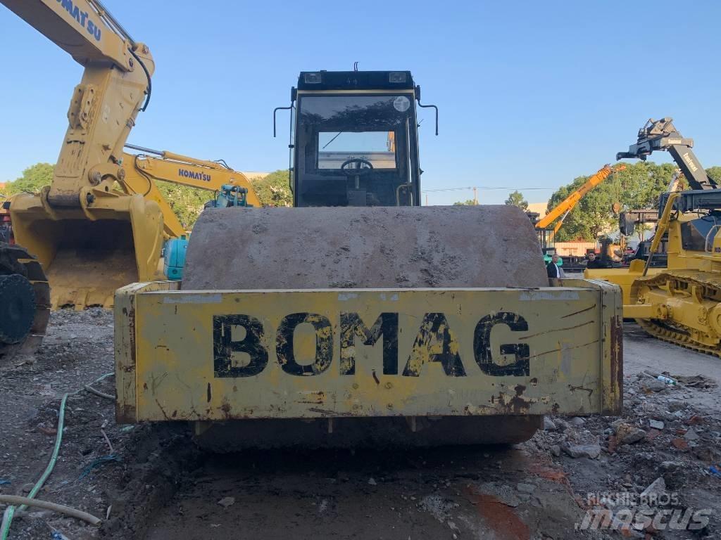 Bomag BW 225 D-3 Rulli a doppio tamburo
